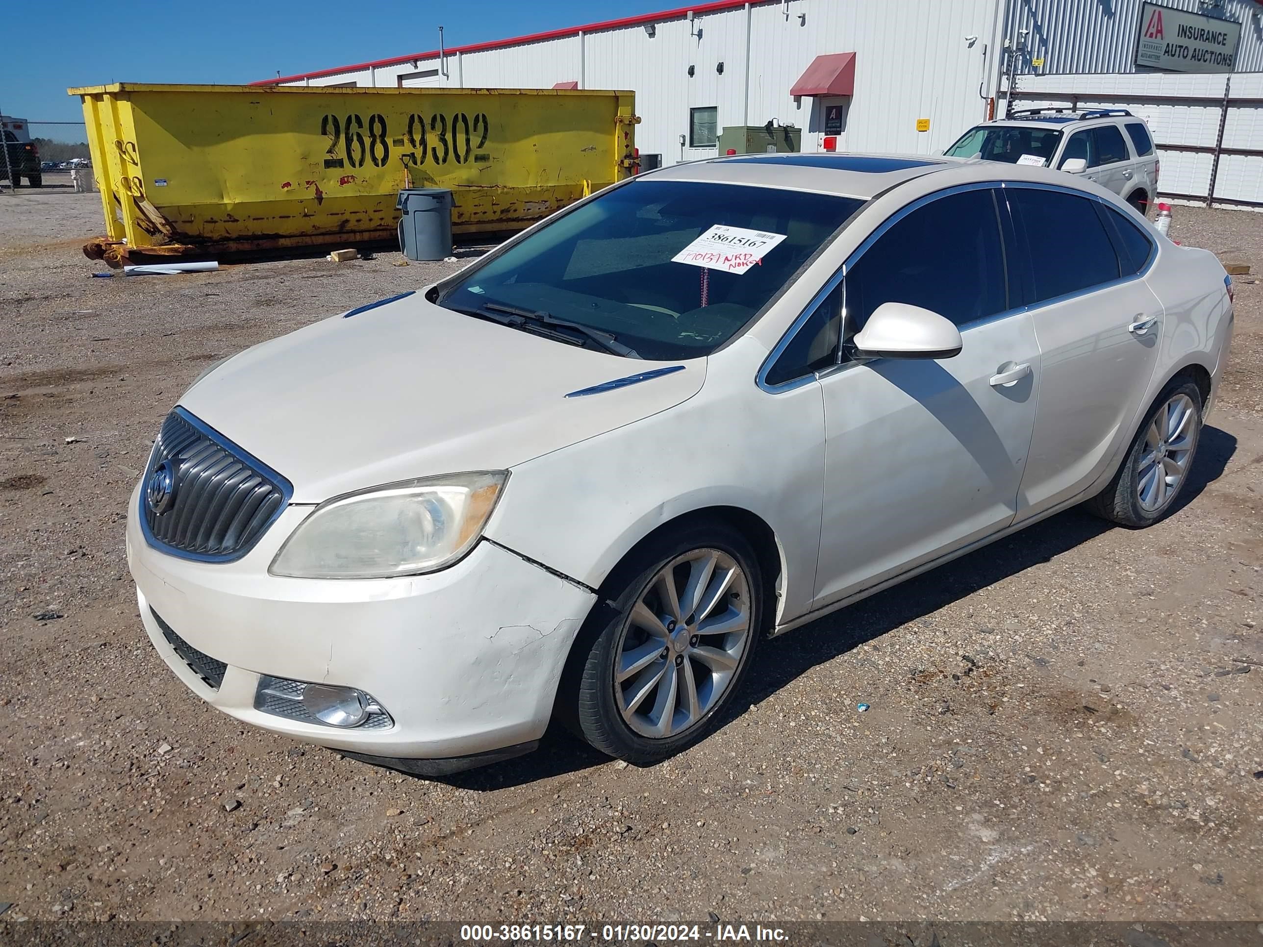 Photo 11 VIN: 1G4PS5SK3C4159009 - BUICK VERANO 