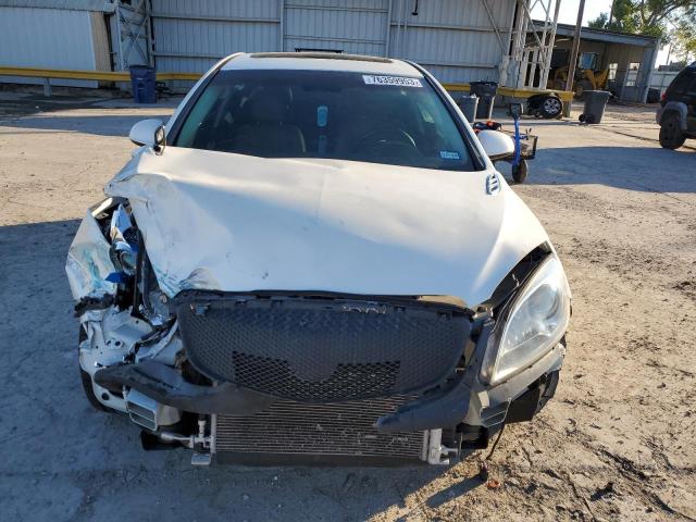 Photo 4 VIN: 1G4PS5SK3C4186694 - BUICK VERANO 