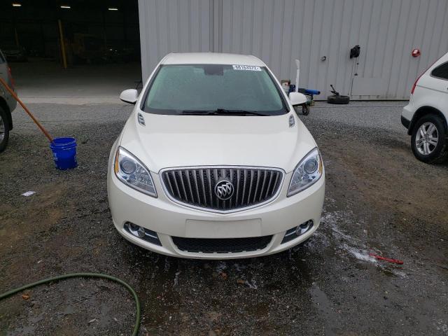 Photo 4 VIN: 1G4PS5SK3D4188589 - BUICK VERANO 