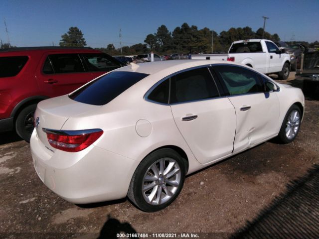 Photo 3 VIN: 1G4PS5SK3D4201423 - BUICK VERANO 