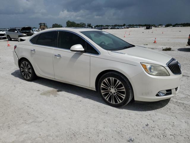 Photo 3 VIN: 1G4PS5SK3D4201549 - BUICK VERANO 