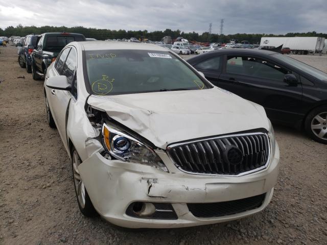 Photo 8 VIN: 1G4PS5SK3E4139443 - BUICK VERANO 