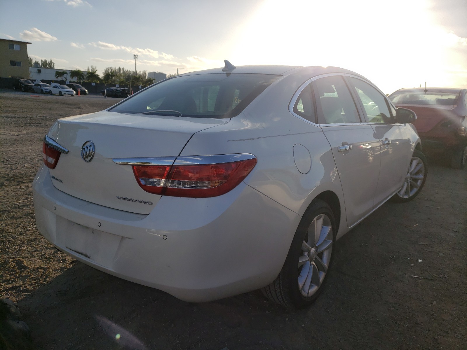 Photo 3 VIN: 1G4PS5SK3E4241101 - BUICK VERANO 