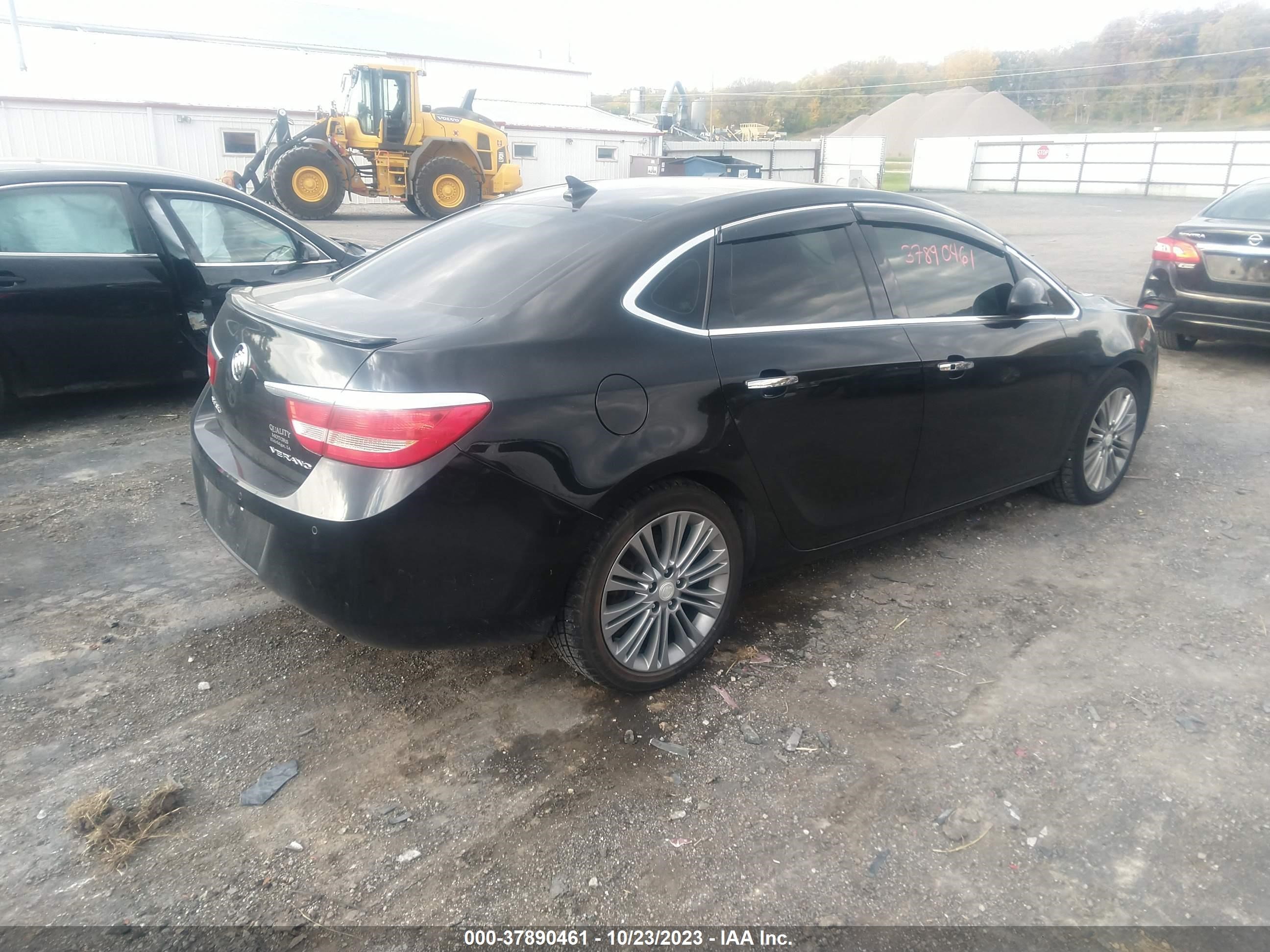 Photo 3 VIN: 1G4PS5SK4C4147807 - BUICK VERANO 