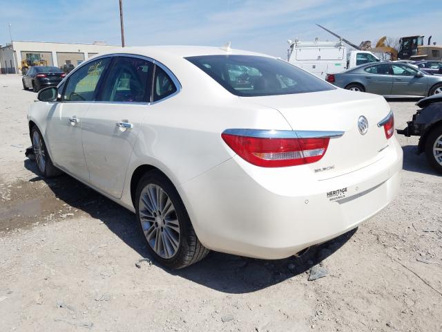 Photo 2 VIN: 1G4PS5SK4D4131706 - BUICK VERANO 