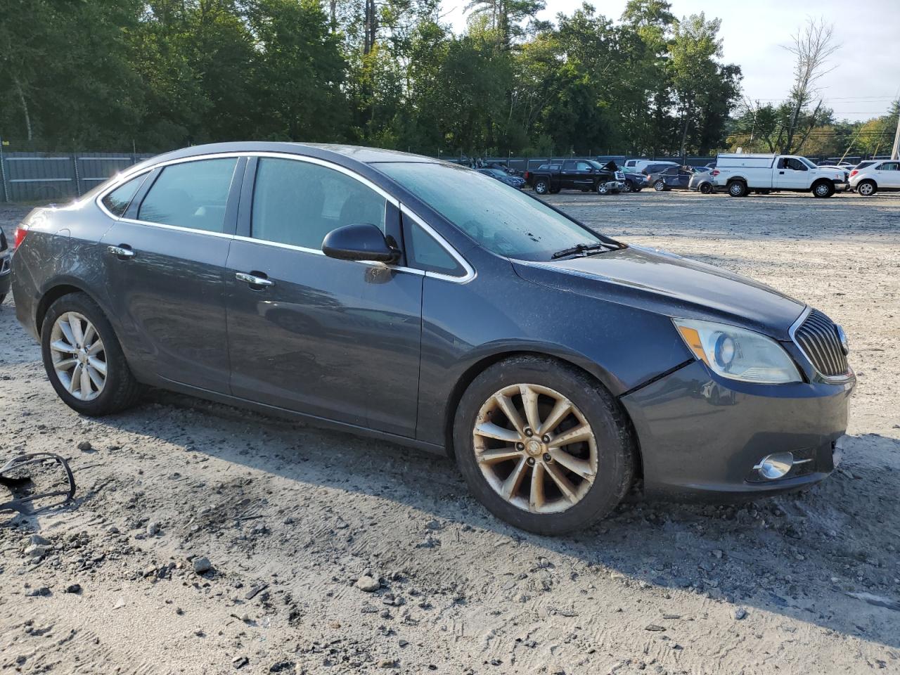 Photo 15 VIN: 1G4PS5SK4D4210311 - BUICK VERANO 