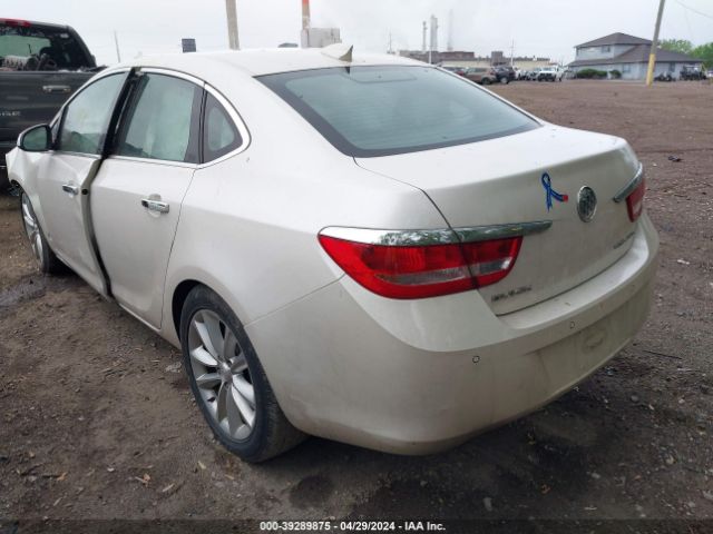 Photo 2 VIN: 1G4PS5SK4F4219433 - BUICK VERANO 