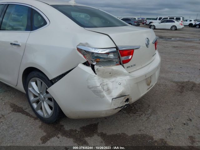 Photo 5 VIN: 1G4PS5SK5C4142650 - BUICK VERANO 