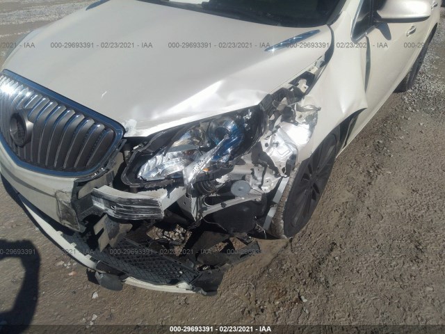 Photo 5 VIN: 1G4PS5SK5C4153230 - BUICK VERANO 