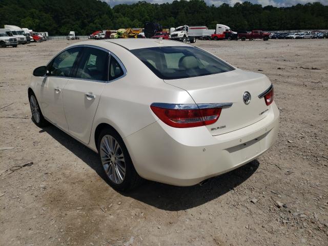 Photo 2 VIN: 1G4PS5SK5C4204483 - BUICK VERANO 