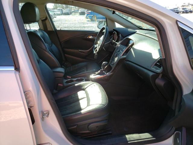 Photo 4 VIN: 1G4PS5SK5D4111027 - BUICK VERANO 