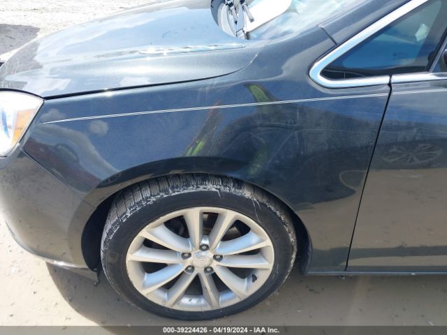 Photo 5 VIN: 1G4PS5SK5E4123647 - BUICK VERANO 