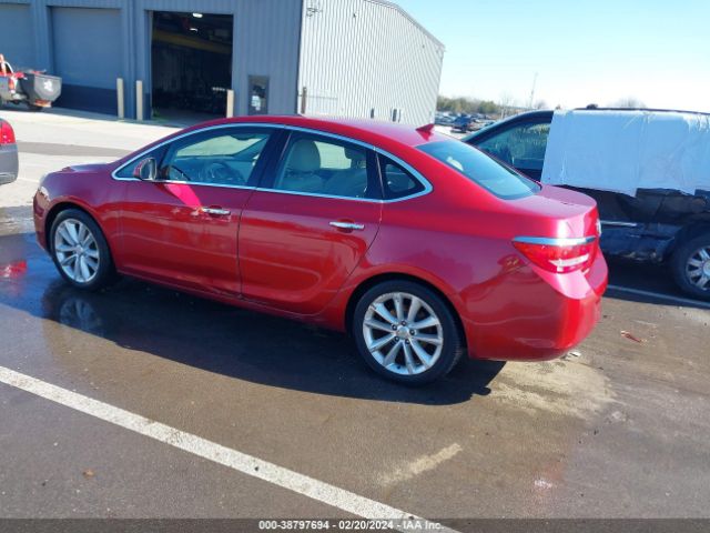 Photo 2 VIN: 1G4PS5SK5E4133028 - BUICK VERANO 