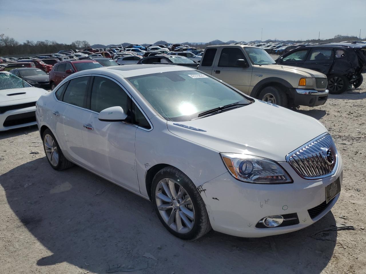 Photo 3 VIN: 1G4PS5SK5H4105122 - BUICK VERANO 