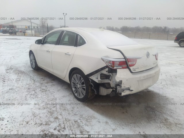 Photo 2 VIN: 1G4PS5SK6C4122097 - BUICK VERANO 