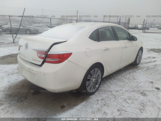 Photo 3 VIN: 1G4PS5SK6C4122097 - BUICK VERANO 