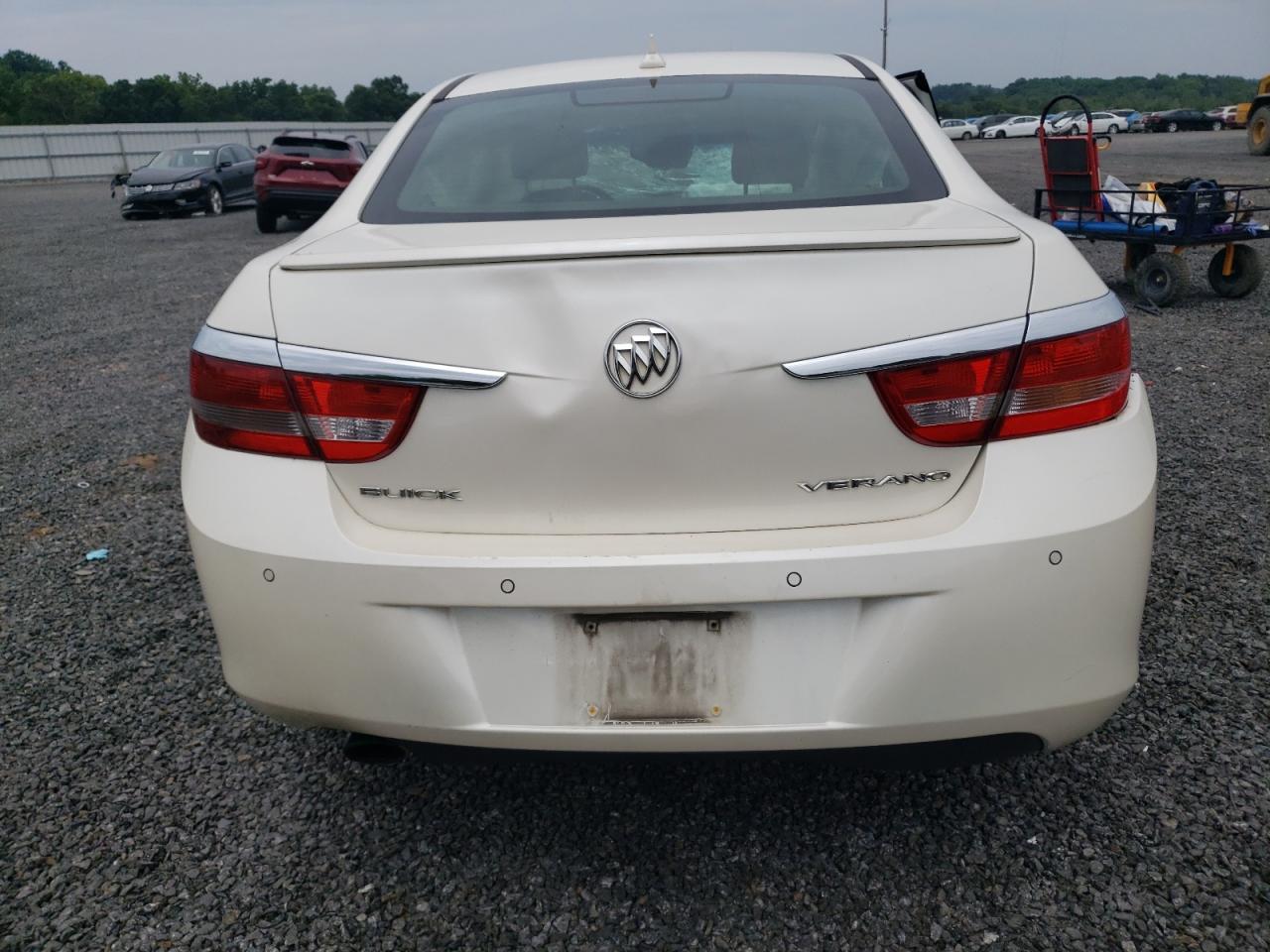 Photo 5 VIN: 1G4PS5SK6C4160008 - BUICK VERANO 