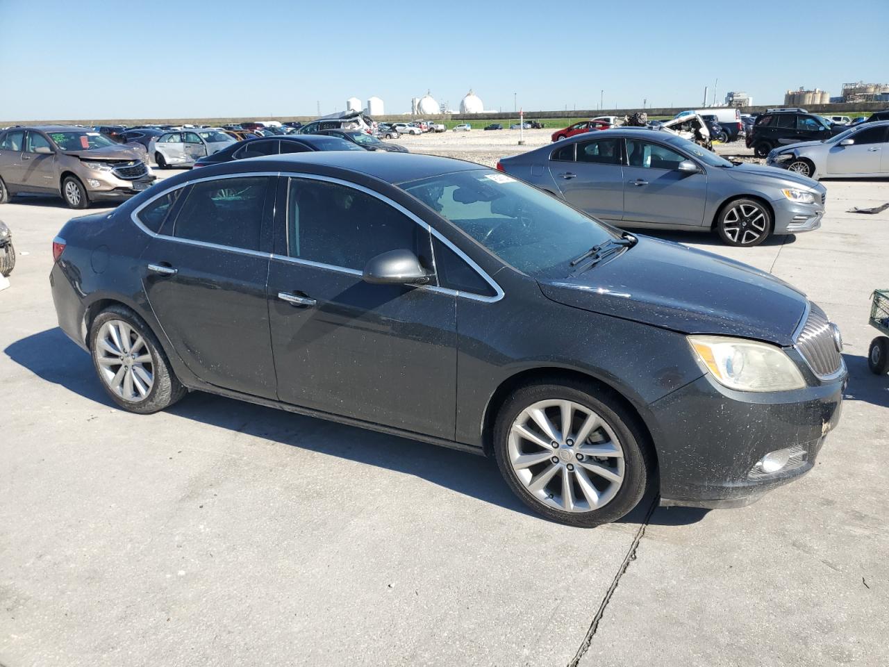 Photo 3 VIN: 1G4PS5SK6F4141432 - BUICK VERANO 