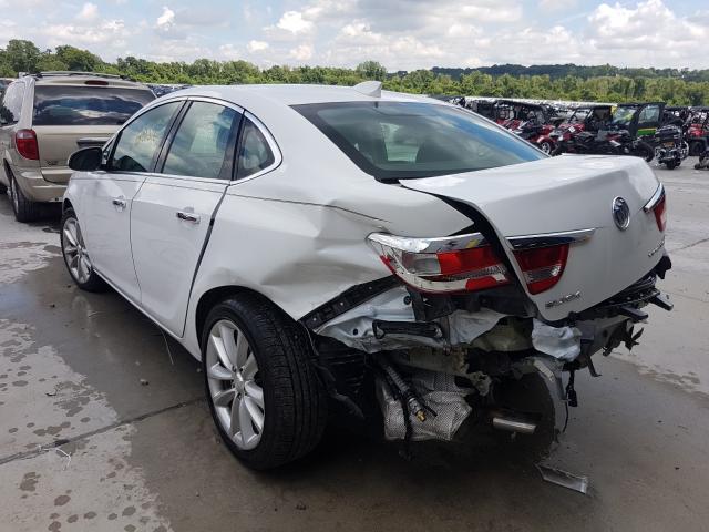 Photo 2 VIN: 1G4PS5SK6F4162183 - BUICK VERANO 