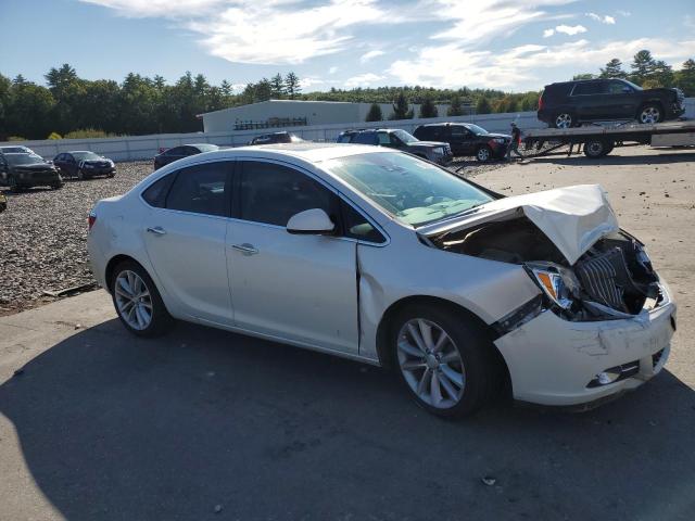 Photo 3 VIN: 1G4PS5SK6F4177525 - BUICK VERANO 