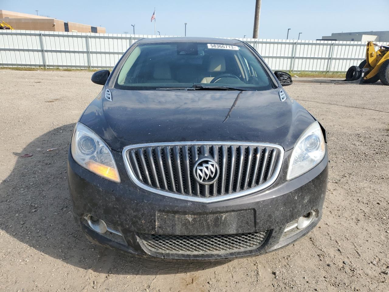 Photo 4 VIN: 1G4PS5SK6G4122834 - BUICK VERANO 