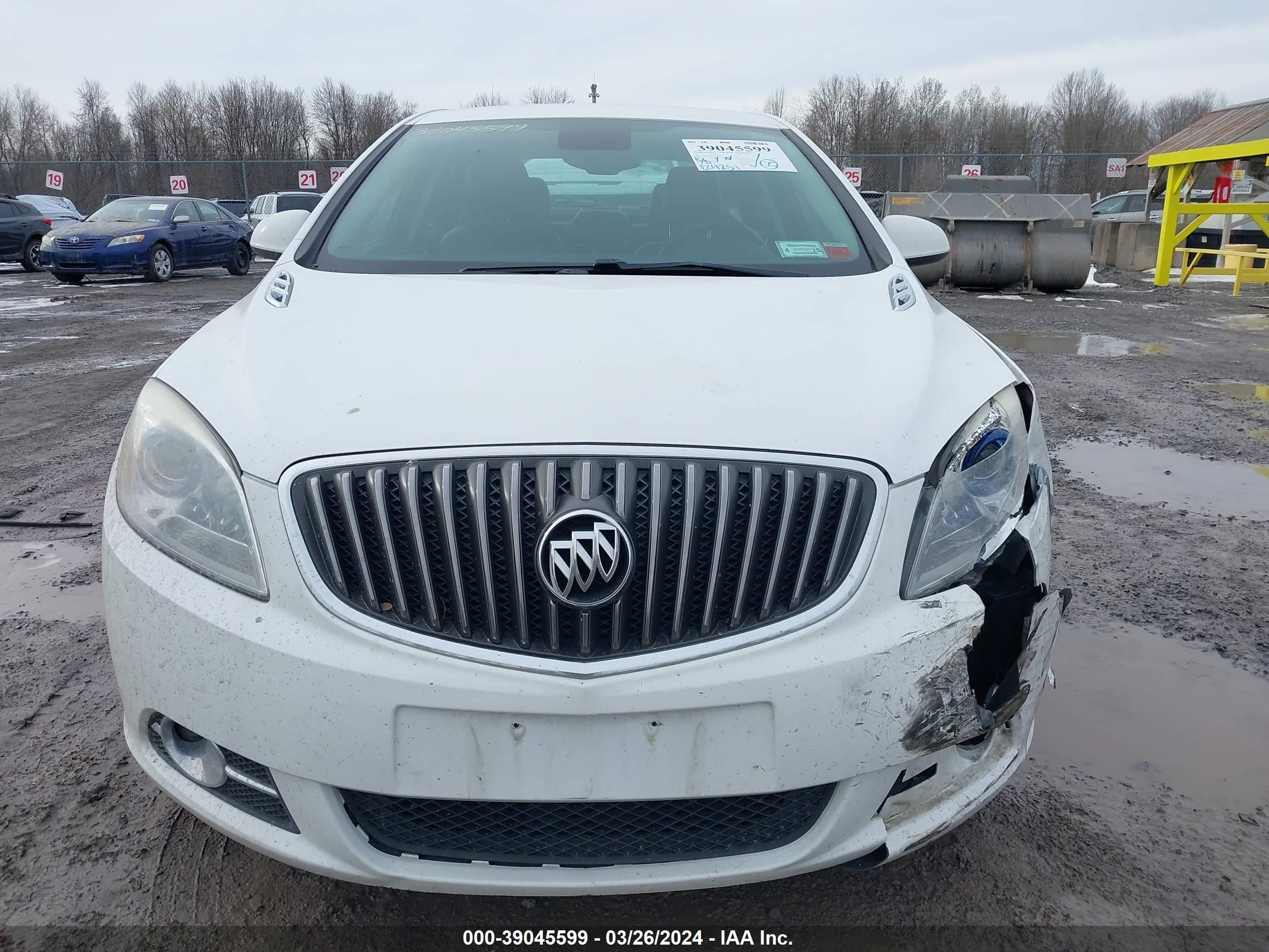 Photo 11 VIN: 1G4PS5SK6H4113505 - BUICK VERANO 