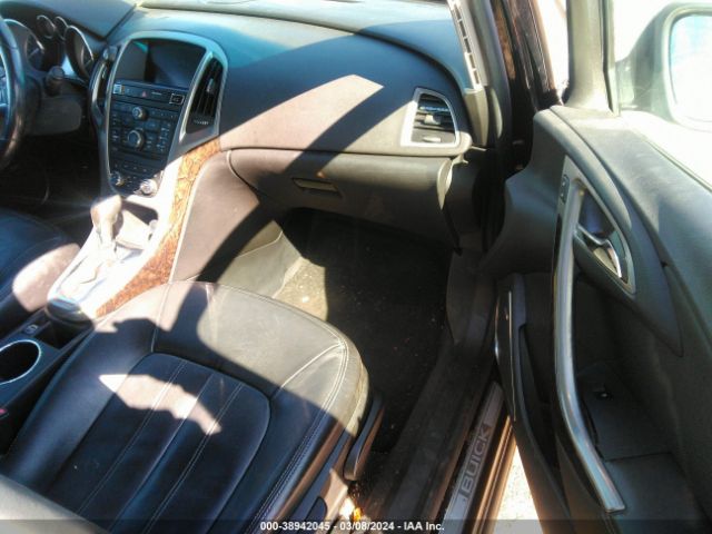 Photo 4 VIN: 1G4PS5SK7C4153844 - BUICK VERANO 