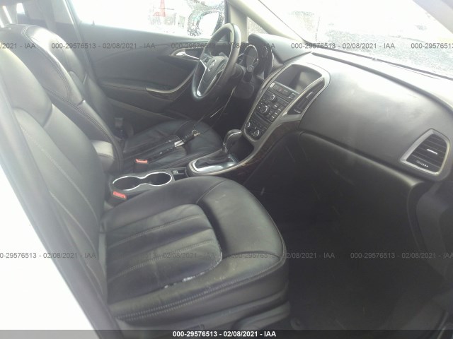 Photo 4 VIN: 1G4PS5SK7F4194088 - BUICK VERANO 