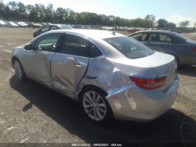 Photo 2 VIN: 1G4PS5SK8C4183614 - BUICK VERANO 