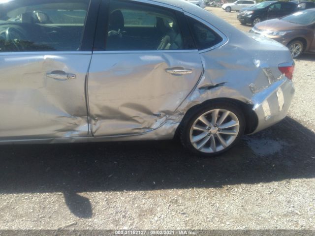 Photo 5 VIN: 1G4PS5SK8C4183614 - BUICK VERANO 