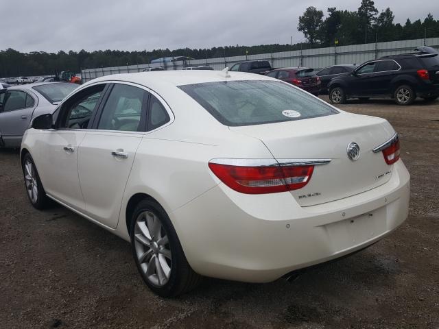 Photo 2 VIN: 1G4PS5SK8D4160805 - BUICK VERANO 