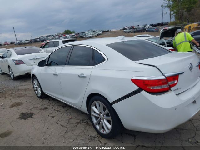 Photo 2 VIN: 1G4PS5SK8F4176036 - BUICK VERANO 