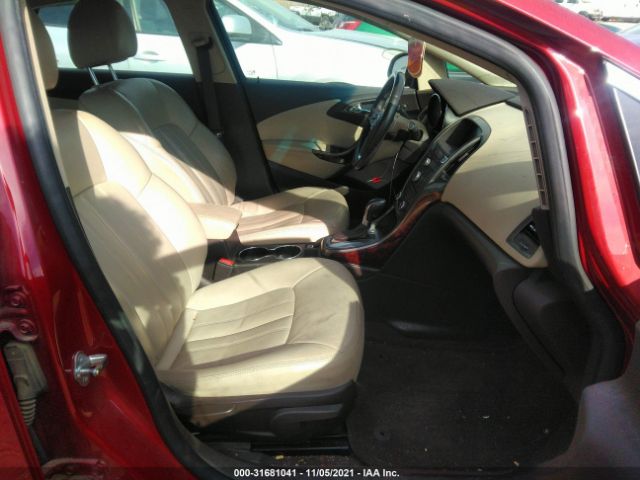 Photo 4 VIN: 1G4PS5SK9C4129741 - BUICK VERANO 