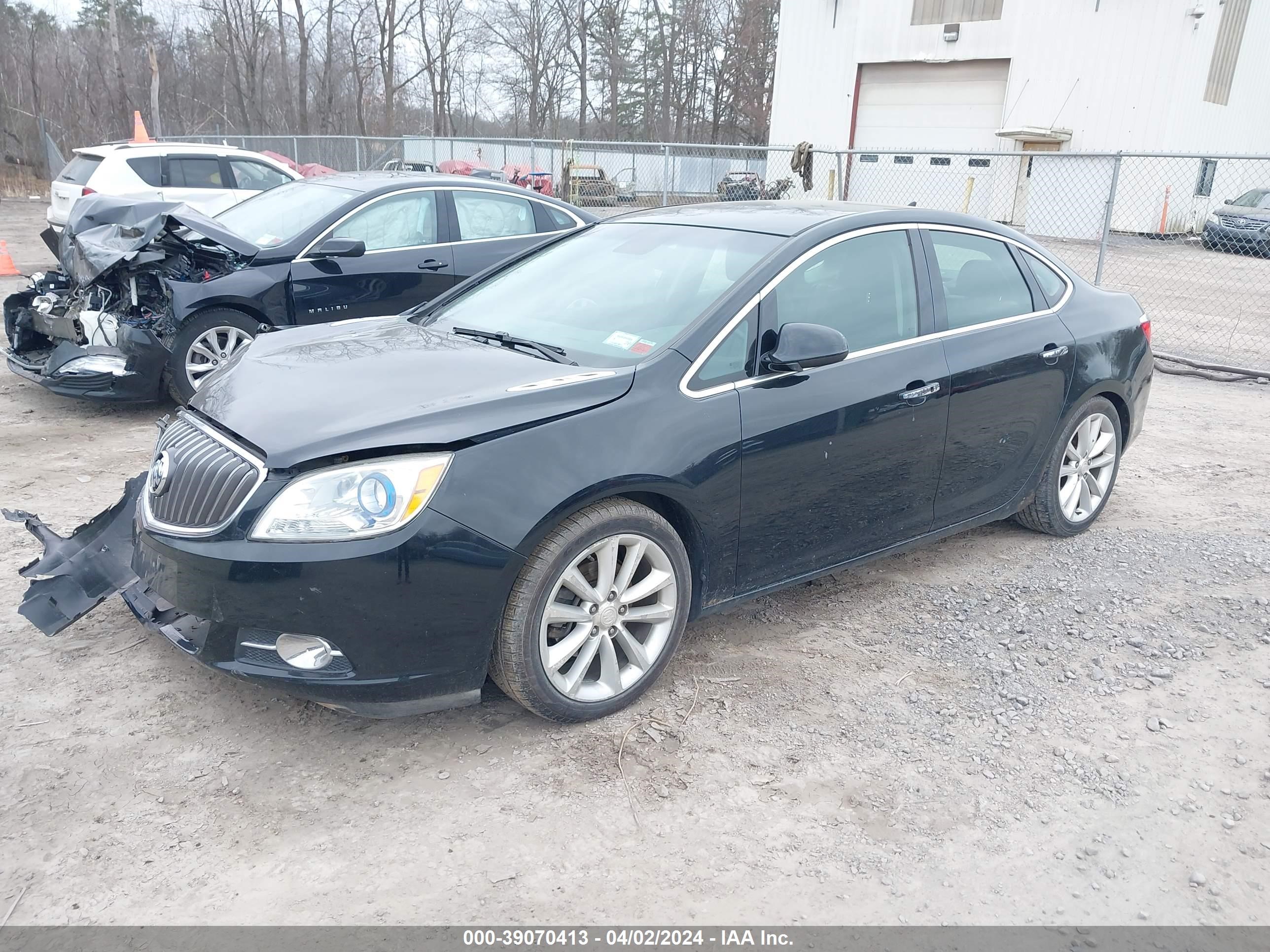 Photo 1 VIN: 1G4PS5SK9C4151058 - BUICK VERANO 