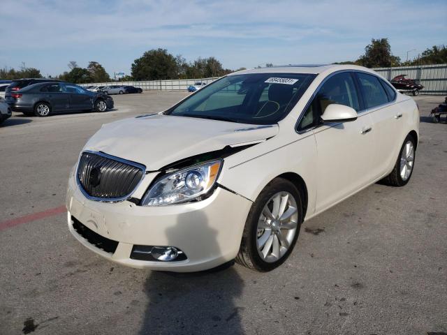 Photo 1 VIN: 1G4PS5SK9D4102895 - BUICK VERANO 