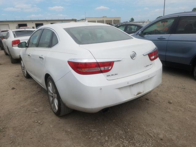 Photo 2 VIN: 1G4PS5SK9E4164444 - BUICK VERANO 