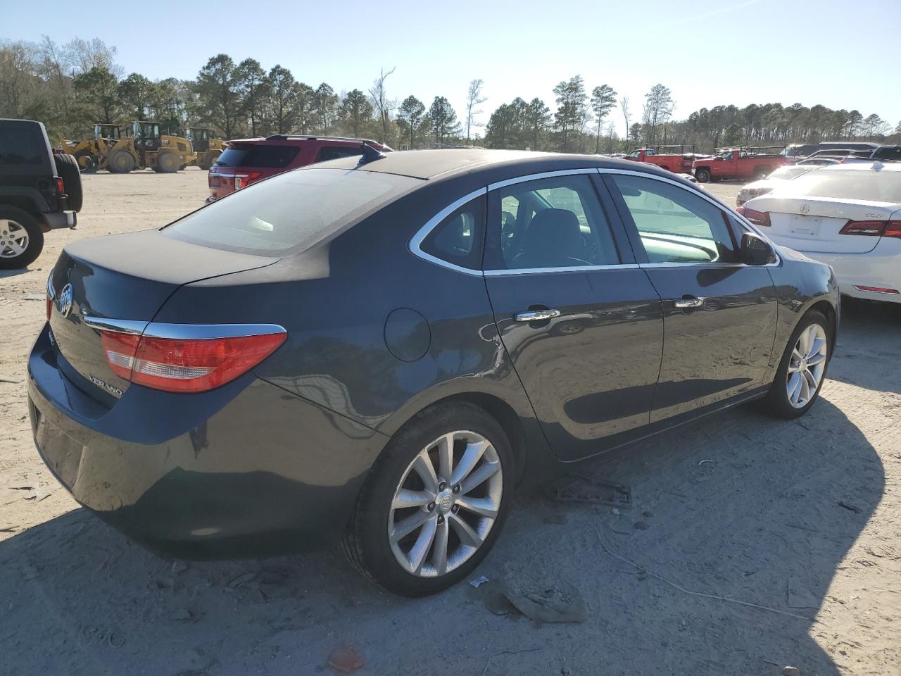 Photo 2 VIN: 1G4PS5SK9E4189554 - BUICK VERANO 