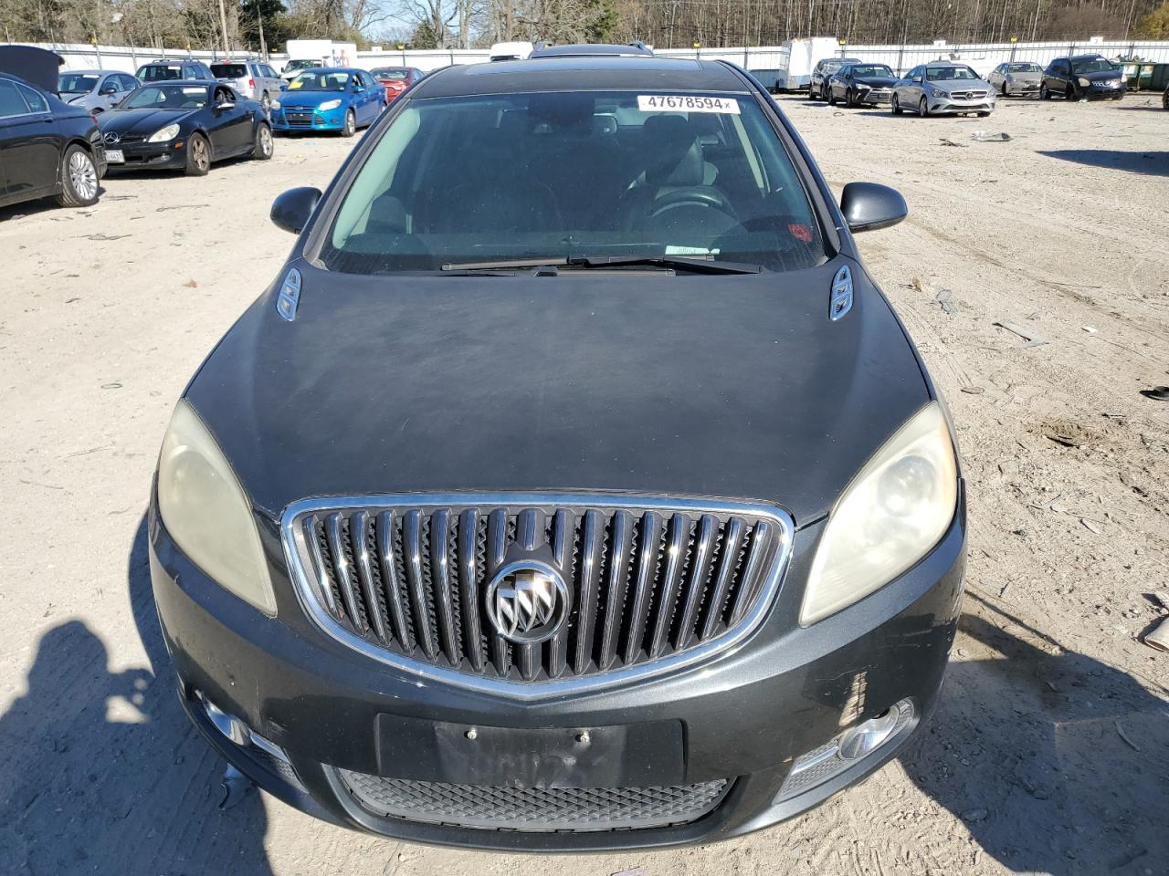 Photo 4 VIN: 1G4PS5SK9E4189554 - BUICK VERANO 