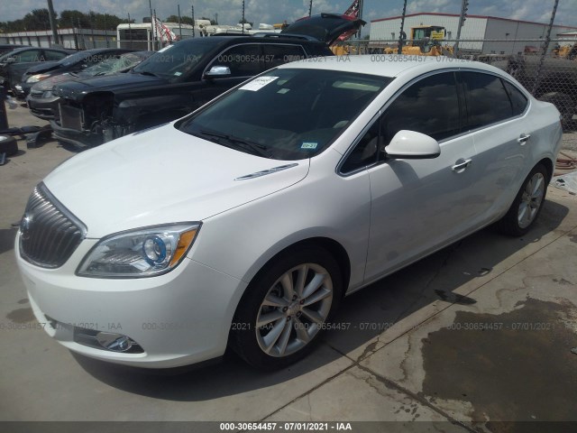 Photo 1 VIN: 1G4PS5SK9F4139769 - BUICK VERANO 