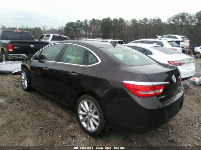 Photo 2 VIN: 1G4PS5SKXD4182692 - BUICK VERANO 