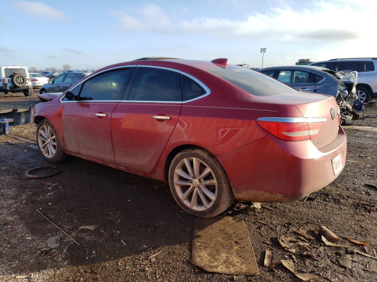 Photo 1 VIN: 1G4PS5SKXF4149663 - BUICK VERANO 