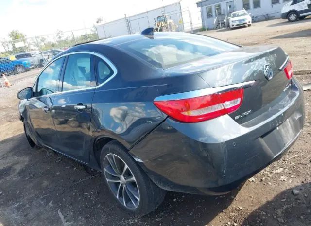 Photo 2 VIN: 1G4PS5SKXF4205715 - BUICK VERANO 