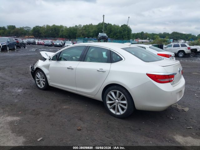 Photo 2 VIN: 1G4PS5SKXG4163340 - BUICK VERANO 