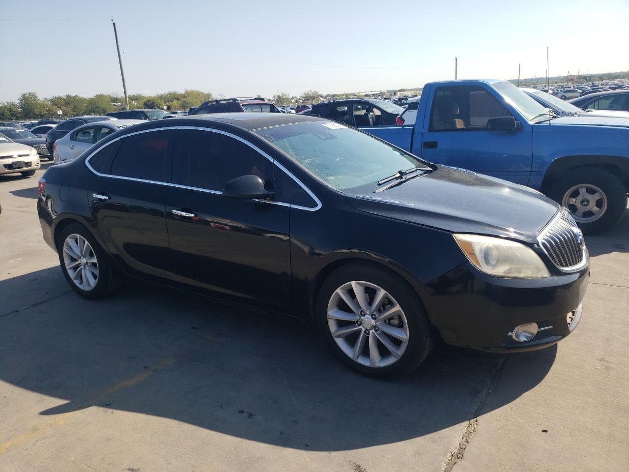 Photo 3 VIN: 1G4PS5SKXG4173625 - BUICK VERANO 