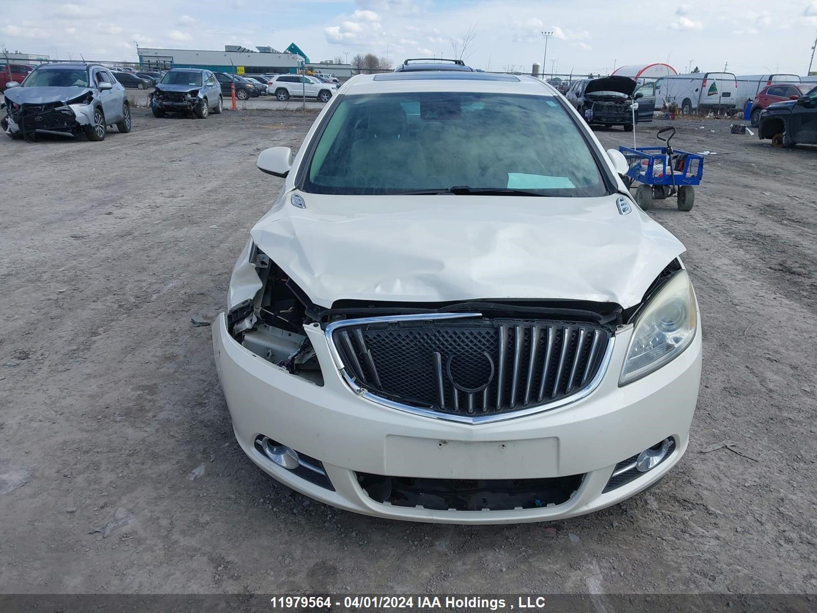 Photo 11 VIN: 1G4PT5SV2E4198183 - BUICK VERANO 