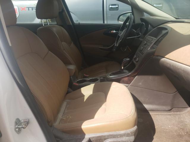 Photo 4 VIN: 1G4PT5SV4E4131424 - BUICK VERANO PRE 