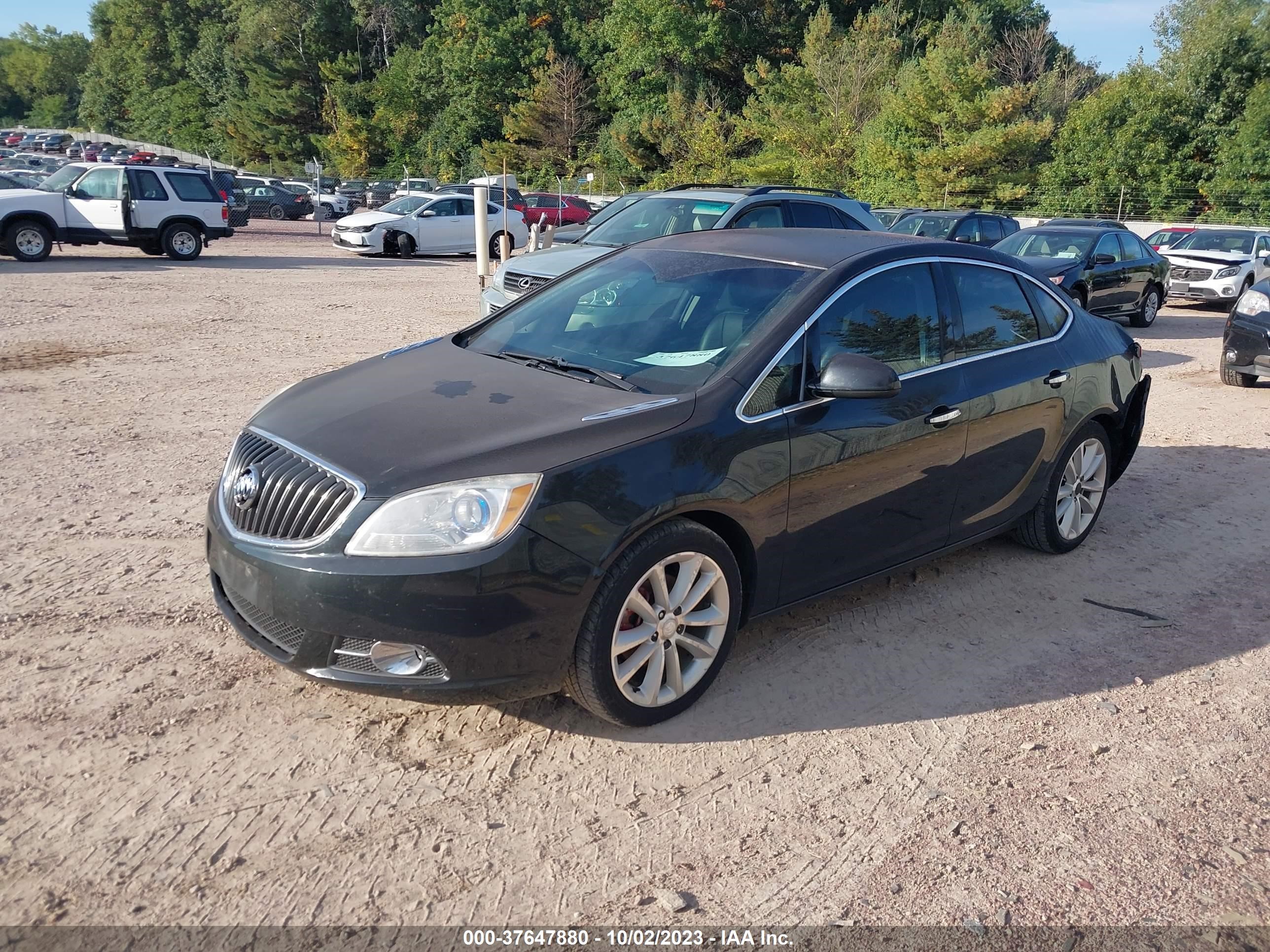 Photo 1 VIN: 1G4PT5SV5D4157030 - BUICK VERANO 