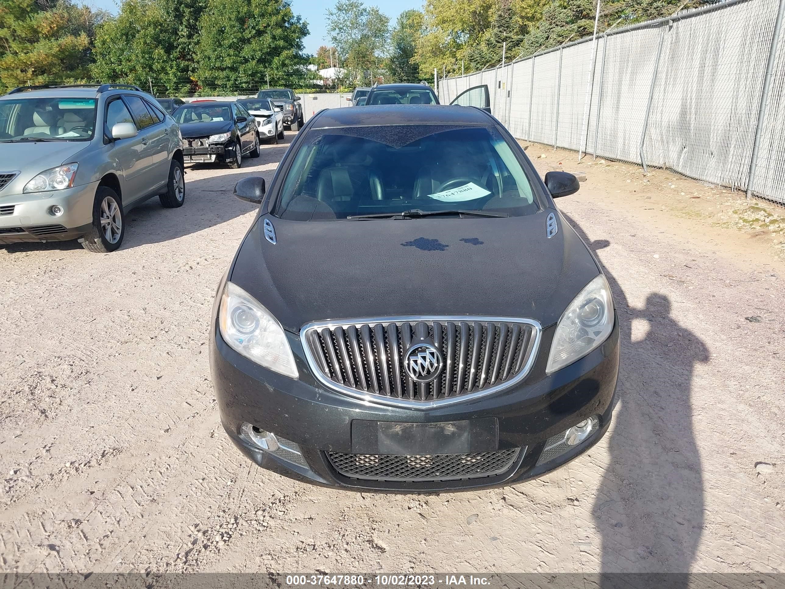 Photo 11 VIN: 1G4PT5SV5D4157030 - BUICK VERANO 