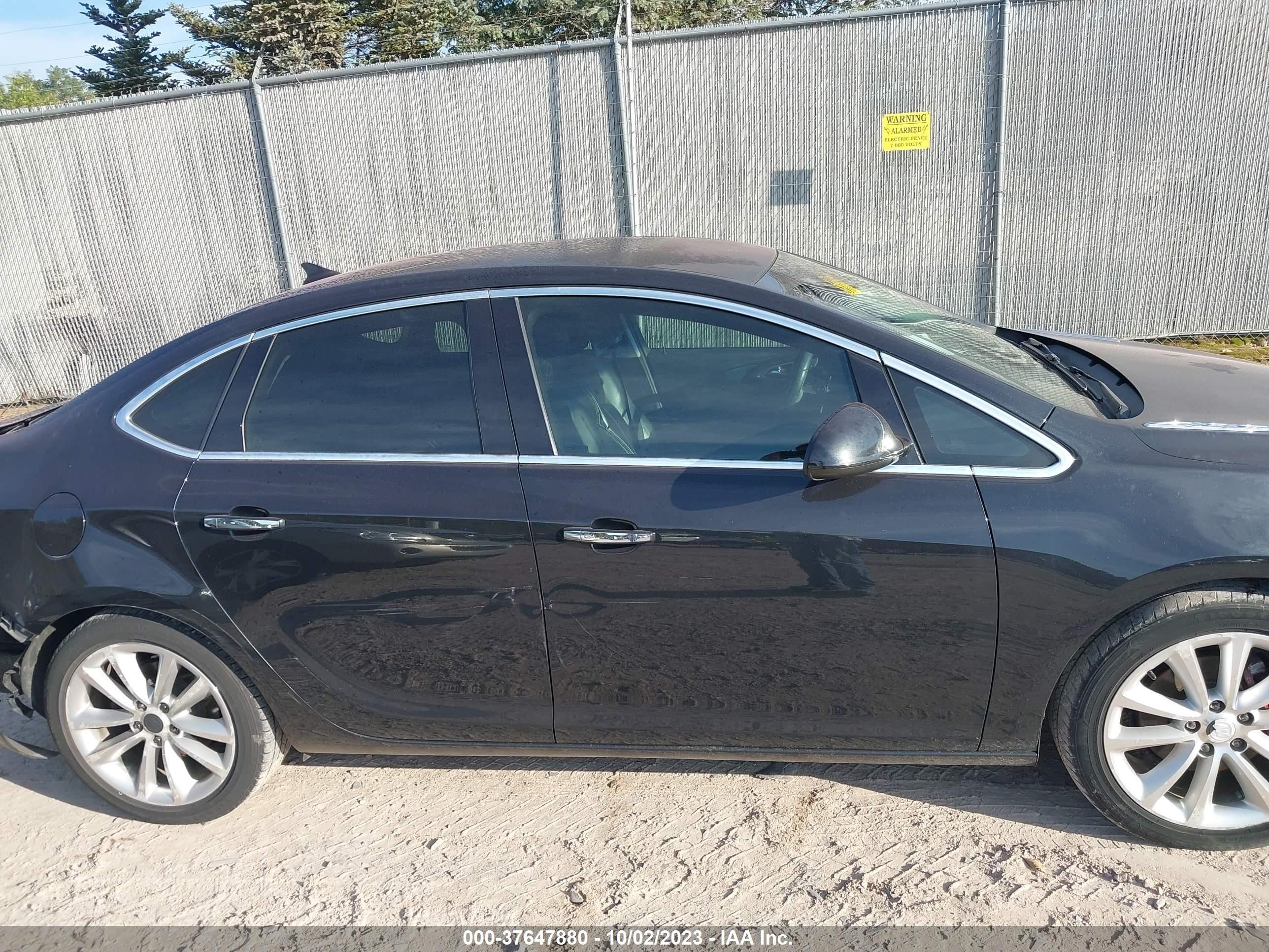 Photo 12 VIN: 1G4PT5SV5D4157030 - BUICK VERANO 