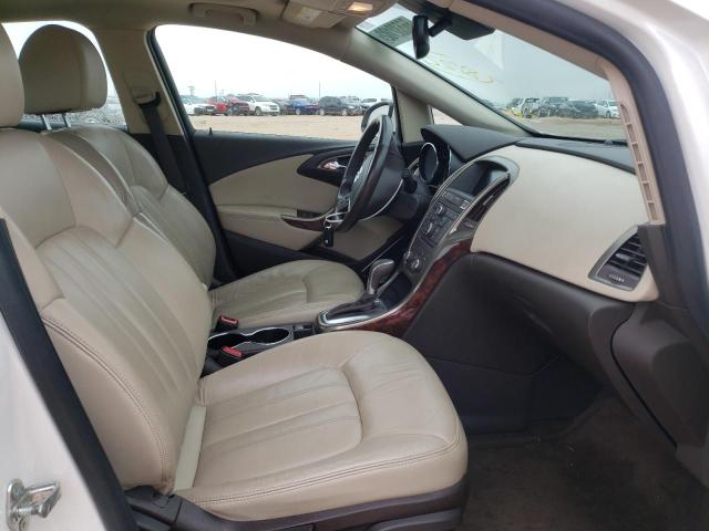 Photo 4 VIN: 1G4PT5SV5D4232759 - BUICK VERANO PRE 